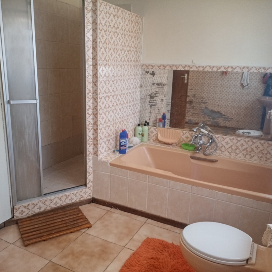 5 Bedroom Property for Sale in Brandfort Free State